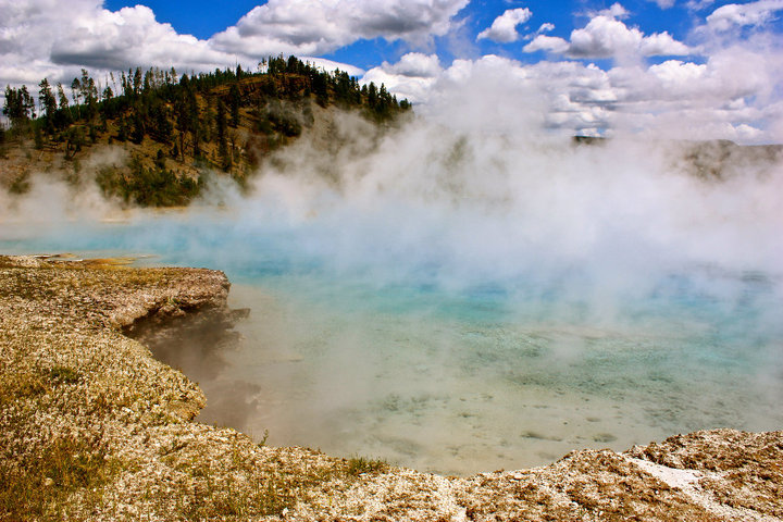 40300_1403777100958_1428270275_31005023_1024224_n